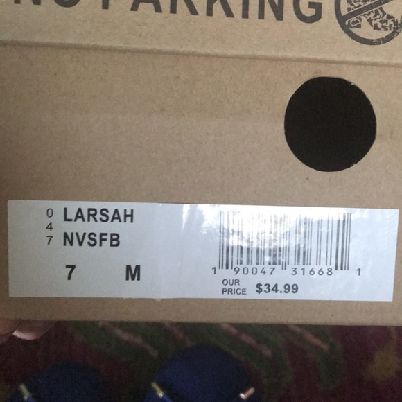 Blue flats - Picture 3 of 3